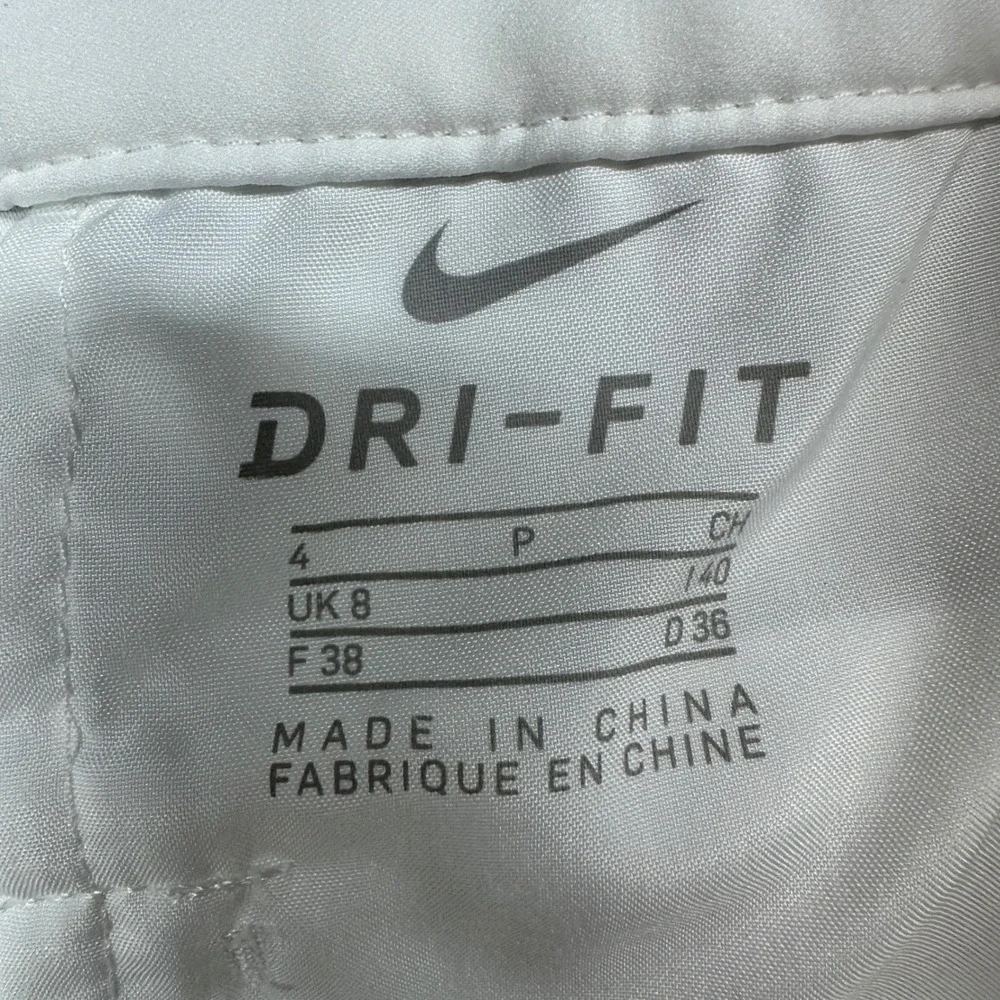 Nike Dri-FIT Golf Shorts Women 4 White Performance Athletic Activewear